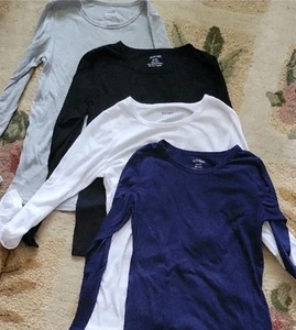 Set Of 4 Sivvan scrubs Top Size XS - Picture 1 of 5