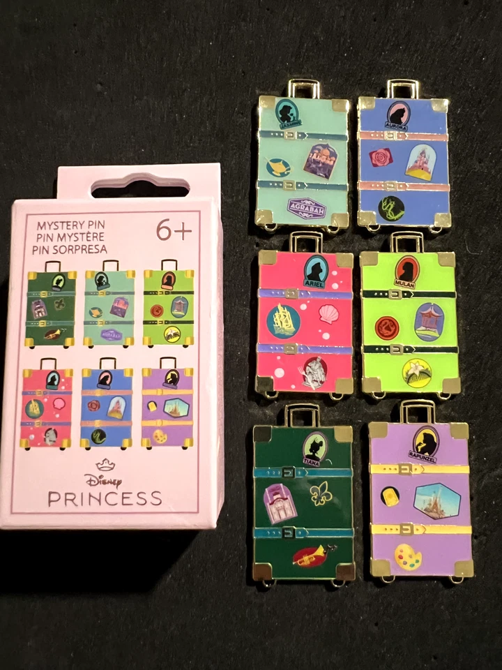 Prendedor Maleta Princesa Loungefly Disney - ELIGE UNO Foto 1 de 1