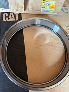 9W-0258 CAT BEARING Cup CATERPILLAR RACE Challenger 65 75 85 95 ---- OEM Clean - Picture 1 of 5