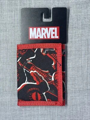 Amazing Spider-Man Tri-Fold Wallet - Bioworld - Image 1 of 2