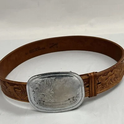 VTG Hunting Belt - Sz 30 - Brown Leather Chambers - Tooled Dogs Duck Engraved — 第 1/4 张图片