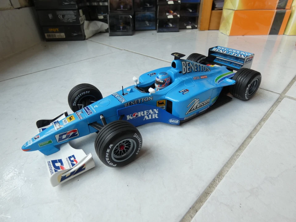Benetton Renault Showcar 2001 Jenson Button #11 1/18 Minichamps F1 Formula 1 - Immagine 1 di 4