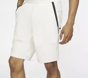 Nike Shorts Uomo Taglia Media NSW Sportswear Tech Pack Off-White Maglia AR1582-072 - Foto 1 di 3