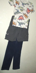 T-shirt Carter's ragazzo manica corta dinosauro SS pantaloncini cargo e pantaloni taglia 5 - Foto 1 di 10