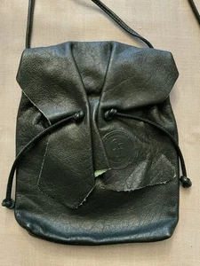 Vintage Carlos Falchi 1980’s Forest Green Leather Butterfly Cinch Crossbody Bag - Bild 1 von 17
