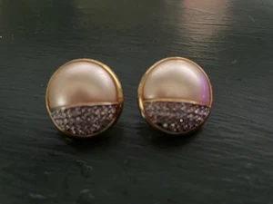 Vintage CAROLEE Faux Pearl and Rhinestone Stud Earrings Gold Tone - Picture 1 of 4