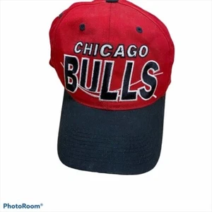 Vintage Chicago Bulls SnapBack Hat 90s Men’s Red - Picture 1 of 8