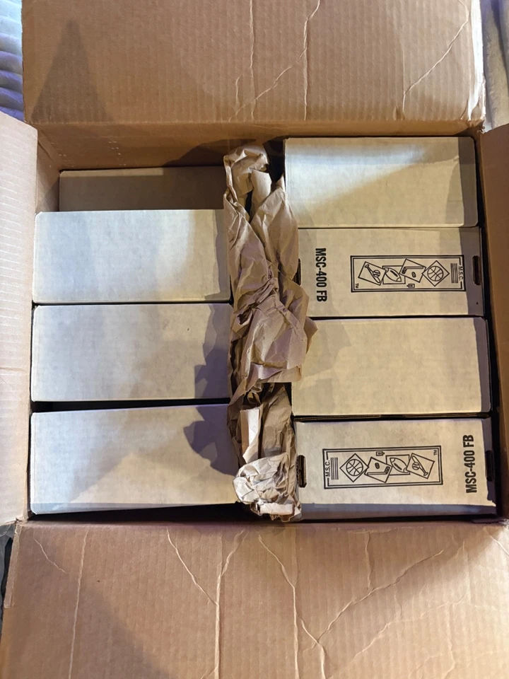 BOX OF 23. 1989-90 OPC O-Pee-Chee Hockey Complete 330 Card Set - Image 1 of 4