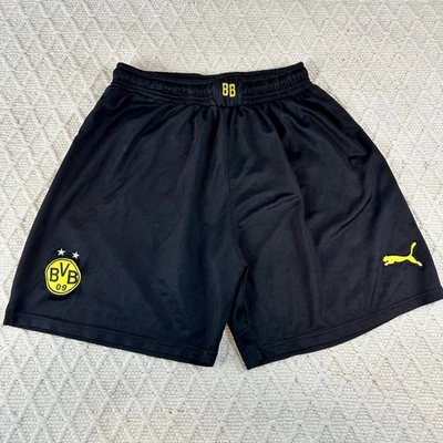 Bermuda de futebol Puma Borussia Dortmund BVB preta amarela masculina - Imagem 1 de 4