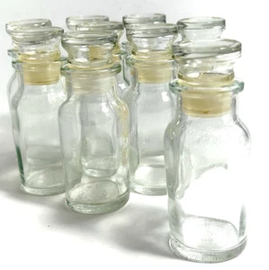 Botellas y tapones de vidrio frascos de especias de boticario vintage hechos en Japón lote de 9 de 4" - Imagen 1 de 5