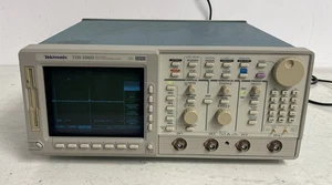 Tektronix TDS 580D Four Channel Digital Phosphor Oscilloscope 1GHz - 4GS/s DPO - Picture 1 of 9