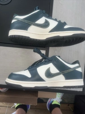 Nike Air Dunk Low GS Deep Jungle Youth Size 7y Sneakers Shoes New FB9109-301 - Image 1 of 4