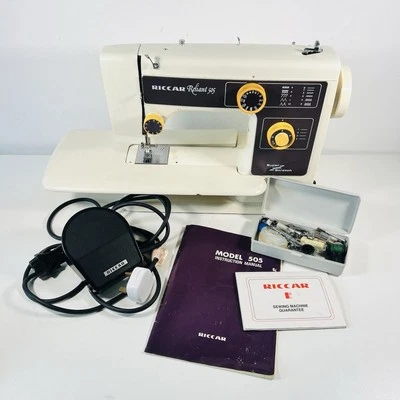 Riccar Reliant  Industrial Hook 505 Sewing Machine with Case and Manuals - Image 1 of 4