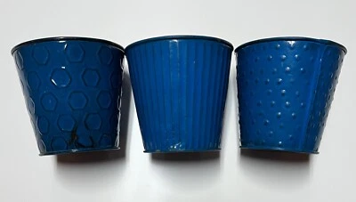 Juego de tres macetas de metal azul - pequeñas macetas redondas de metal - azul Foto 1 de 4