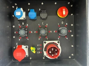 POWER DISTRO 63A-RED5 -16A x18 SOCA19 x3 RCBO, 32A-RED5 x1 #267 (ONE)THS - Imagen 1 de 22