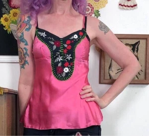 100% silk cami top with embroidered flowers and lace trim - Picture 1 of 15