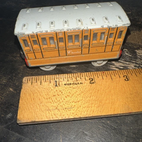 CLARABEL Thomas The Train Friends Take n Play Along Die Cast 2002 Vintage Cover