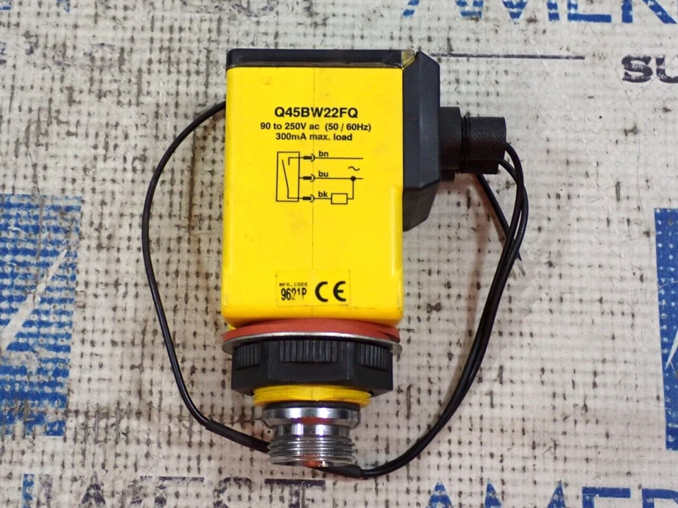 Banner Q45BW22FQ 90-250VAC 300mA Q45 Series Infared Glass Fiber Optic Amplifier - Image 1 of 4