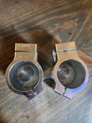 Yamaha YZF-R6 2000 43 mm clip en horquilla manillar bloques de montaje Foto 1 de 4