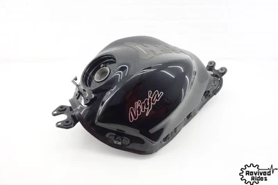 17-19 Kawasaki Ninja 650 Z650 Oem Gas Tank READ Fuel Cell Petrol Reservoir 51091 - Image 1 of 4