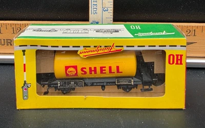Vintage Fleischmann HO 1:87 Gauge Scale Shell Yellow Tank Car w Box - Image 1 of 4