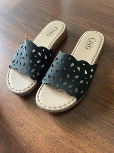 Cliffs by White Mountain Women’s Squad Sandals Black Slip-On Comfort 6.5 - Picture 1 of 5