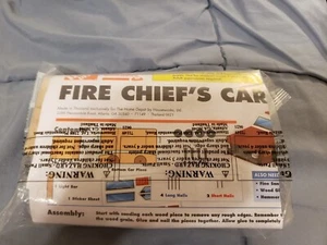 Kit Officina Bambini Home Depot Auto Capo dei Vigili del Fuoco con Spilla Nuovo - Foto 1 di 3