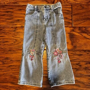 Faded Glory Flower Embroidered Stretch Jeans Size 5T Bell Bottom Stretch Flaw - Picture 1 of 10