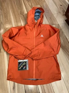 Nike ACG Chain of Craters Jacket Campfire Orange DB3559 893 Men's SMALL (350) - Picture 1 of 7