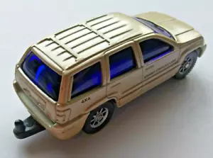 Jeep Grand Cherokee Limited 2000 SUV escala 1:64 Maisto fundido a presión 4x4 nuevo y suelto. - Imagen 1 de 5