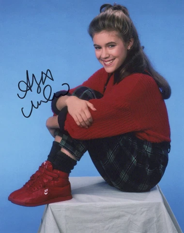 ALYSSA MILANO signed Autograph 20x25 cm "WHO'S THE BOSS?" in Person Cover