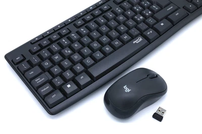 Logitech MK295 kabelloses Tastatur-Maus-Set mit SilentTouch IT QWERTY- Schwarz - Bild 1 von 4