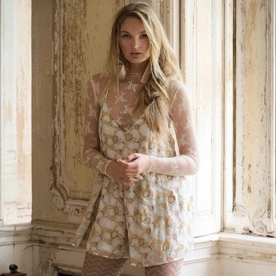 NUEVO SIN ETIQUETAS Free People Chiara Mono Floral Bordado Mameluco Dorado Marfil Talla M Foto 1 de 4