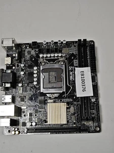 ASUS M5A97 PLUS Motherboard - Working, Signs of Use - Picture 1 of 7