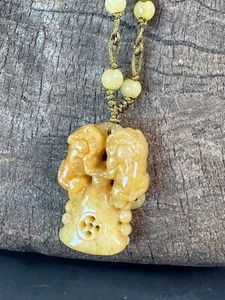 Old Jade Foo / Fu Dog Pendant Necklace (b.) …beautiful collection and accent pie - Picture 1 of 10