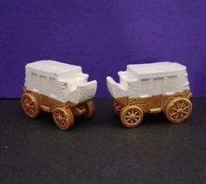 VINTAGE-2 Covered Wagons-Salt and Pepper Shakers Plastic Stoppers ARTMARK Japan - Picture 1 of 9
