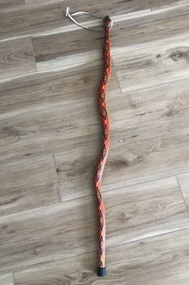 Bastón de madera serpiente pintado hecho en Chile 40” Arte Indígena Importaciones Foto 1 de 4