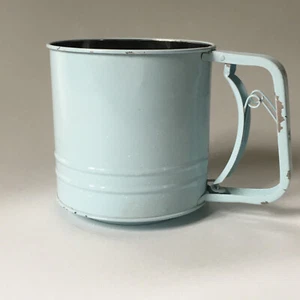 Vintage Baby Blue Flour Sifter Tin Enamel Chippy Cottage Core Farm House - Picture 1 of 7