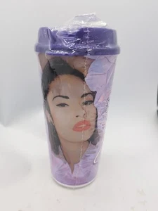 Vaso de viaje de plástico Selena Whirley Cup nuevo sellado 25 años 32 oz - Imagen 1 de 4