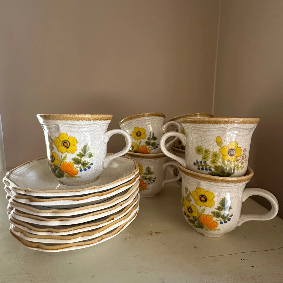 Juego de 7 platillos tazas de café florales Mikasa Garden Club florales frescos EC404 Foto 1 de 4