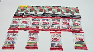 LOT OF 18 TOPPS Baseball MLB Packs, SEALED, 7 regular and 11 Cello Sports Cards - Picture 1 of 3