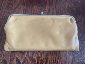 Hobo International Lauren Yellow Leather Double Frame Kisslock Clutch Wallet - Picture 1 of 10