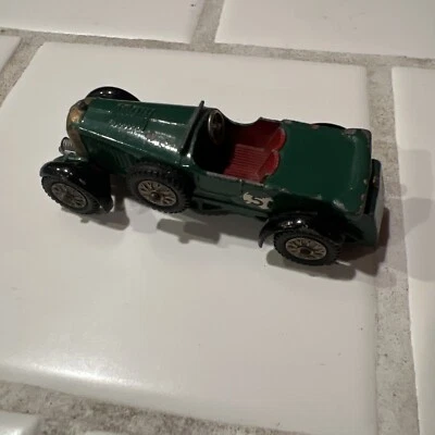 MATCHBOX LESNEY YESTERYEAR #5 1929 4 1/2 LITRE BENTLEY, GREEN TONNEAU, ORIGINAL - Image 1 of 4