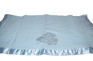 Coperta bambino Little Beginnings blu tessuto waffle bordo raso ragazzo benedici questo bambino - Foto 1 di 7