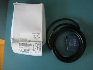 SHIPS FROM USA TELEMECANIQUE XUK1ARCNL2 PHOTOELECTRIC PROXIMITY SWITCH BAD BOX - Picture 1 of 4