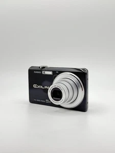 Casio Digitalkamera Exilim EX-ZS10 14.1MP Schwarz mit Akku — GETESTET & FUNKTIONSFÄHIG ✅ - Bild 1 von 6