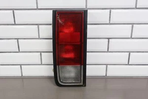 05-09 Lámpara de luz trasera izquierda izquierda izquierda Hummer H2 OEM (SUV) probada montada en cuarto - Imagen 1 de 17