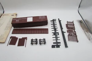 HO Scale Front Range 50' Box Car Family Lines System Kit SCL #79823 C0771 - Picture 1 of 6