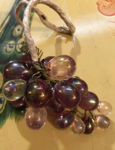 MCM Bunch Pink / Purple Lucite Grapes - Picture 1 of 3