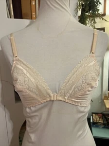 Bali Womens Vintage Ivory Lace Satin Unlined Bra Sz 34A Pinup Coquette Everyday - Picture 1 of 9